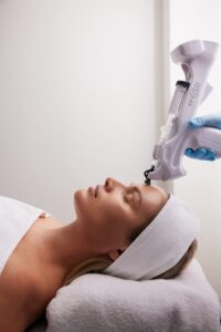 Infuzion System behandeling met de Infuzer-roller bij Le Sa Lon Breda